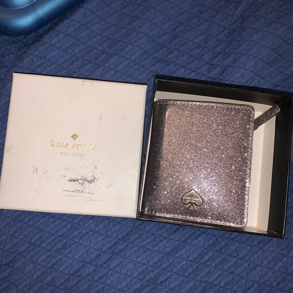 ✨ Kate Spade Wallet - Picture 7 of 7